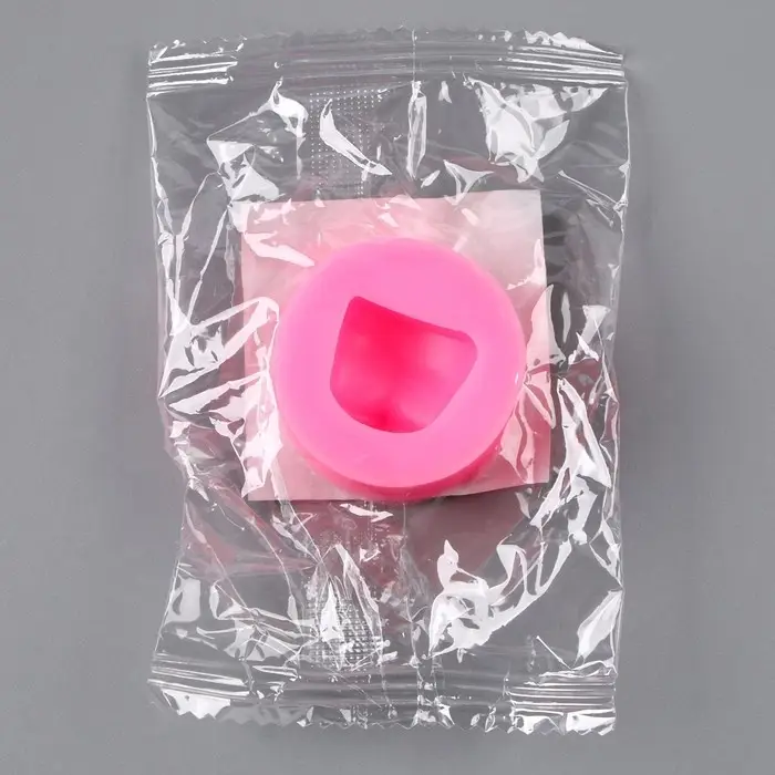 Форма силиконовая универсальная &laquo;Лик&raquo;, размер изделия &mdash; 2,1 &times; 1,9 см