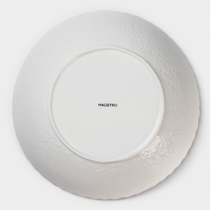 Салатник фарфоровый Magistro &laquo;Цветок Бланш&raquo;, d=26,5 см, цвет белый