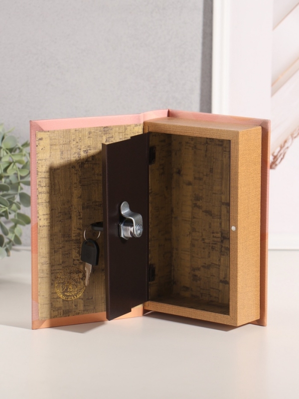 Сейф-книга дерево кожзам "9 месяцев счастья" тиснение 21х13х5 см