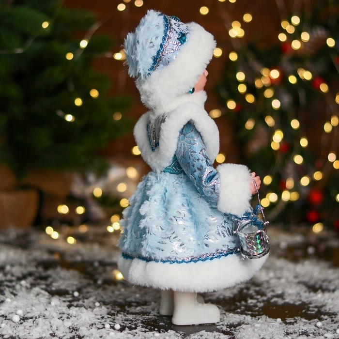 Снегурочка Снегурочка "В шубке с камнями и барабанчиком" 30 см, голубой