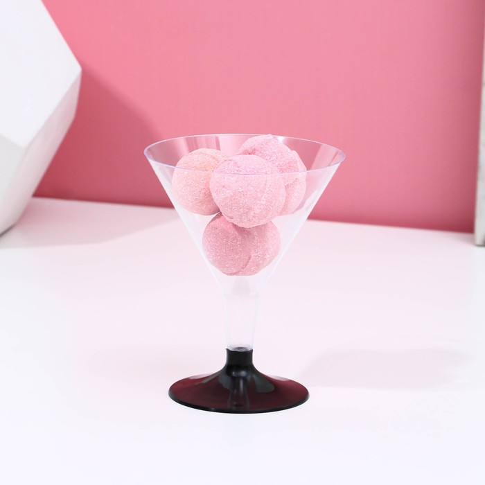 Новогодний подарочный набор косметики &laquo;Мечтай&raquo;, гель для душа фо флаконе мартини 250 мл и бомбочки для ванны 4 х 20 г, Новый Год