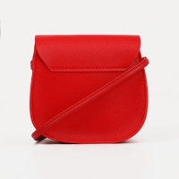 Сумка детская для девочки на магните, длинный ремень, цвет красный