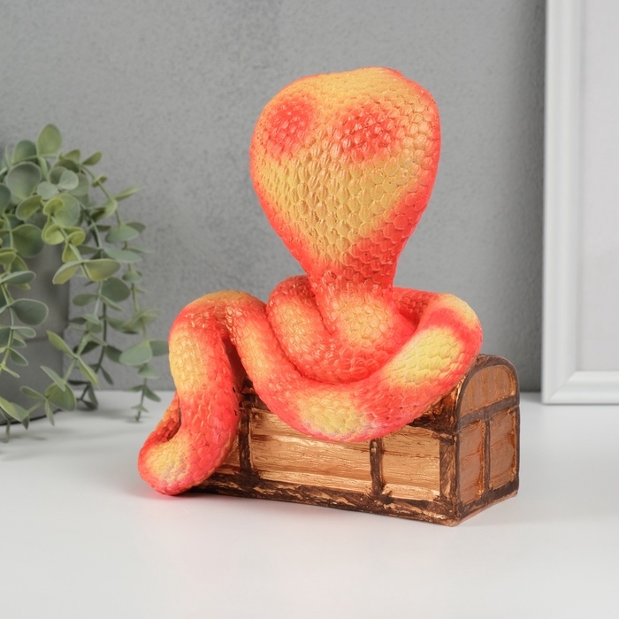 Новогодняя копилка Новогодняя копилка "Кобра на сундуке " 20 х 17 х 12 см, оранжевый