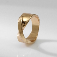 Кольцо металл «Тренд» перекрученное мини, цвет золото, размер 17 Кольцо металл «Тренд» перекрученное мини, цвет золото, размер 17