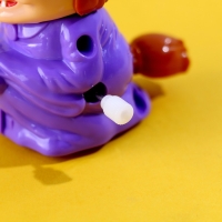 Игрушка заводная "Ведьма" Игрушка заводная "Ведьма"