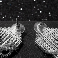 Серьги висячие со стразами «Водопад» пятиугольник, цвет белый в серебре, 9,7 см Серьги висячие со стразами «Водопад» пятиугольник, цвет белый в серебре, 9,7 см