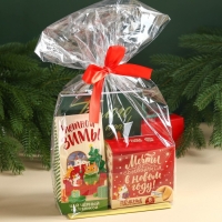 Подарочный набор &laquo;Тёплого нового года&raquo;: чай чёрный с клубникой 50 г., печенье с предсказанием 8 шт., ежедневник 80 листов