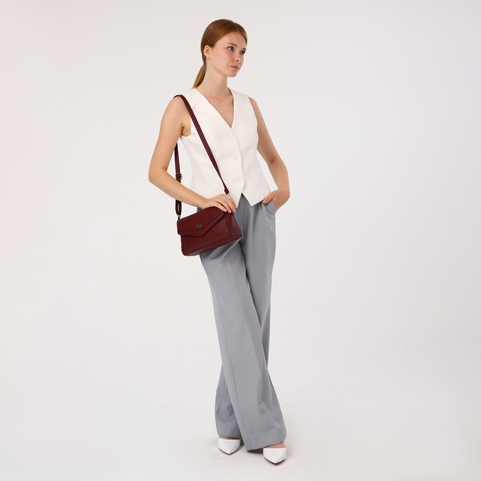 Сумка-мессенджер на магните, цвет бордовый Сумка-мессенджер на магните, цвет бордовый