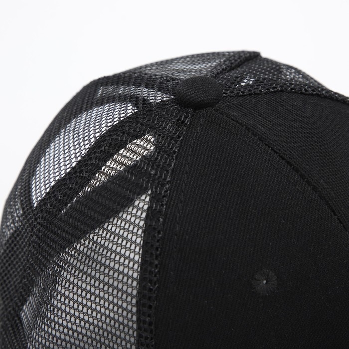 Кепка женская с прямым козырьком &laquo;Крутой&raquo;, цвет чёрный, сетка, р-р 56, с бусами