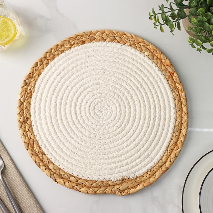 Салфетка сервировочная на стол Доляна &laquo;Мэг&raquo;, 30&times;30 см, цвет белый