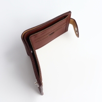 Портмоне мужское на магните, отдел для карт, монет, цвет коричневый Портмоне мужское на магните, отдел для карт, монет, цвет коричневый