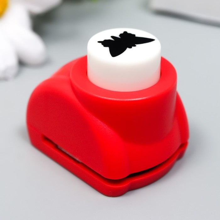 Дырокол фигурный "Бабочка" d=1,5 см МИКС 3,5х4х4 см