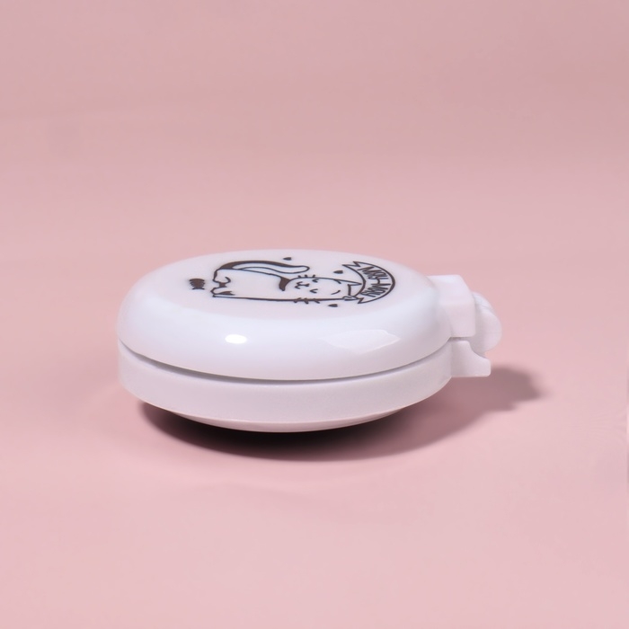 Расчёска массажная &laquo;Коты&raquo;, складная, с зеркалом, 6,5 &times; 2,5 см, цвет белый