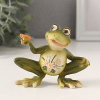 Сувенир полистоун "Лягушонок с бабочкой, с цветами на животике" 10,5х4х8,5 см Сувенир полистоун "Лягушонок с бабочкой, с цветами на животике" 10,5х4х8,5 см