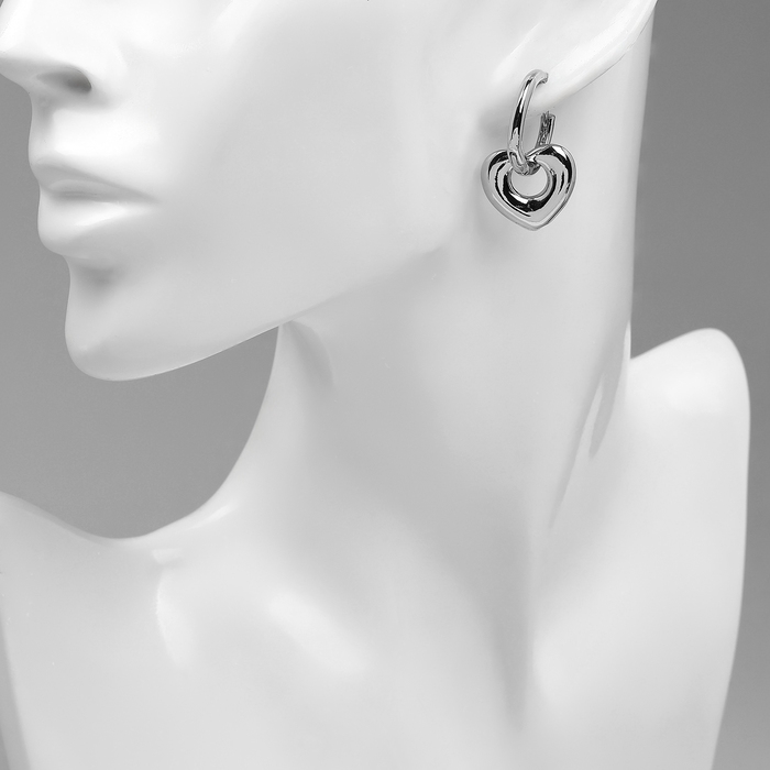 Серьги металл &laquo;Сердца&raquo; ритм, цвет серебро