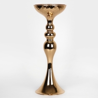 Подсвечник металл на 1 свечу &laquo;Ричард&raquo; цвет золото 12.5 х 12.5 х 37.5 см