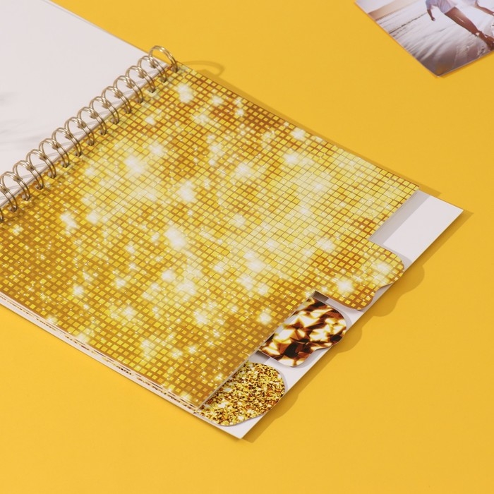 Фотоальбом на спирали 20 листов Фотоальбом на спирали 20 листов "Моё zoloto" объёмный элемент + 4 вкладки 24х24 см