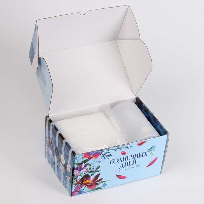 Свеча своими руками. Создание цветных свечей с цветочным декором &laquo;Полевые цветы&raquo;, набор для творчества