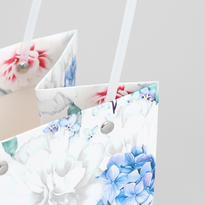 Переноска для цветов &laquo;Чувства&raquo;, 13.5 х 15 х 9.5 см