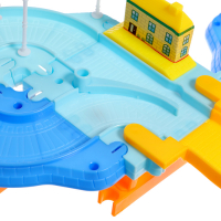 Железная дорога &laquo;Парк развлечений&raquo;, работает от батареек