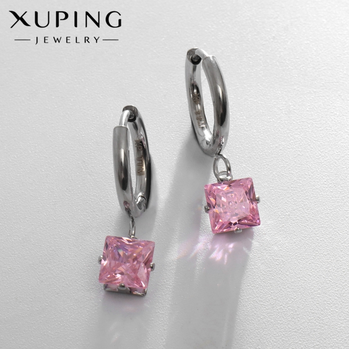 Серьги со стразами XUPING ромб мини, цвет розовый в серебре Серьги со стразами XUPING ромб мини, цвет розовый в серебре
