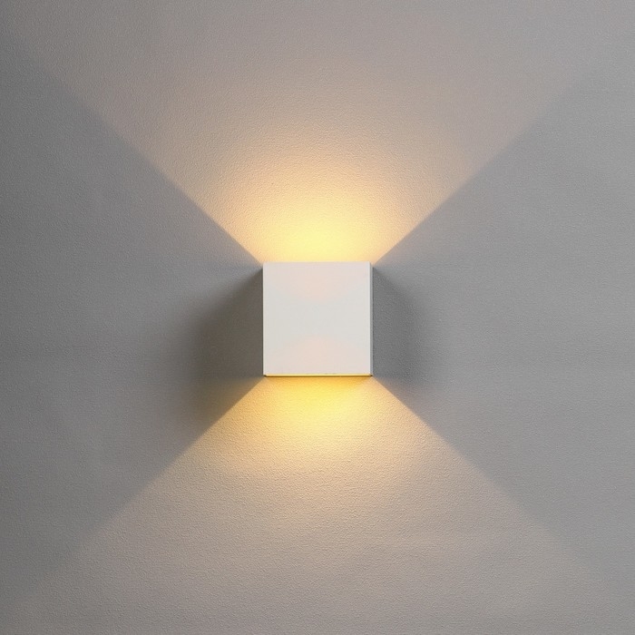 Светильник фасадный &laquo;Куб&raquo;, FSD-063, 6 Вт, 3000К, регулир. луч, IP65, 220 В, пластик, белый   1008423