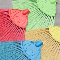 Метла веерная без черенка Доляна, 32&times;24.5 см, МИКС