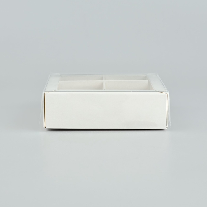 Коробка под 4 конфеты с ячейками &laquo;Белая&raquo;, 10 х 10 х 3 см