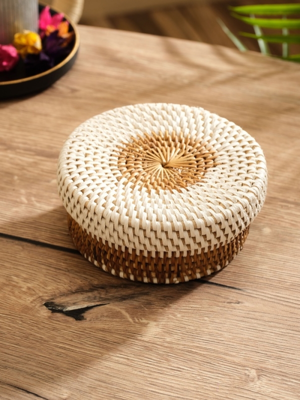 Корзинка плетеная ротанг, 14х14х5,5 см Корзинка плетеная ротанг, 14х14х5,5 см