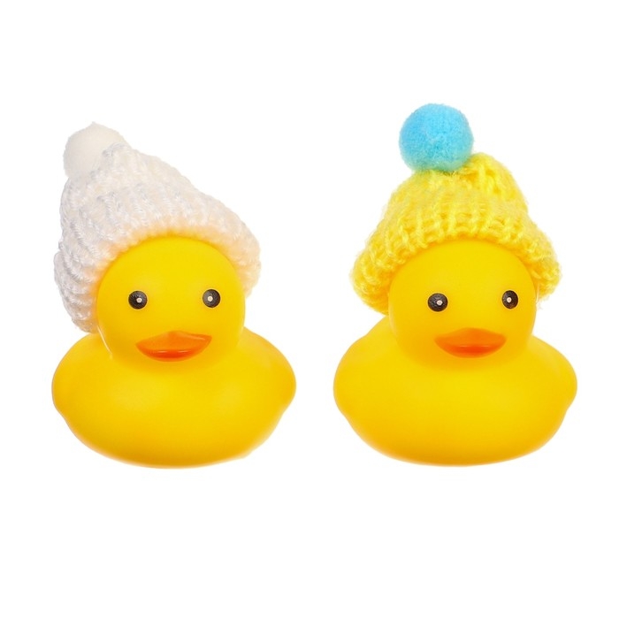Набор резиновых игрушек для ванны &laquo;Уточки в шапке&raquo;, 4 см, с пищалкой, 2 шт., Крошка Я