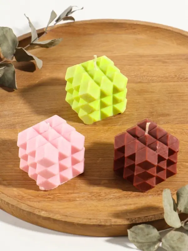 Свеча "Ромбики" 6х6х6 см, соевый воск МИКС