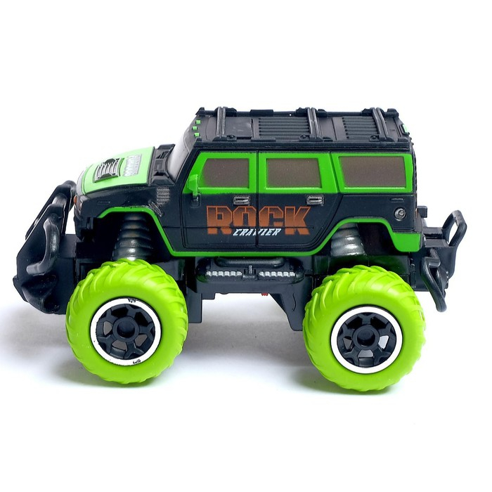 Джип радиоуправляемый &laquo;Граффити&raquo;, работает от батареек, цвет зелёный