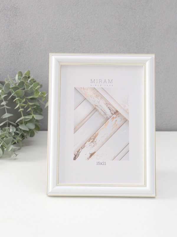 Фоторамка пластик Фоторамка пластик "МИРАМ" 15х21 см, белый, золото