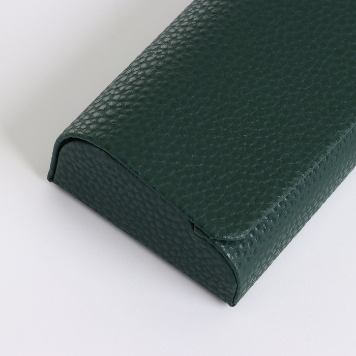 Футляр для очков на магните, длина 16 см, цвет тёмно-зелёный