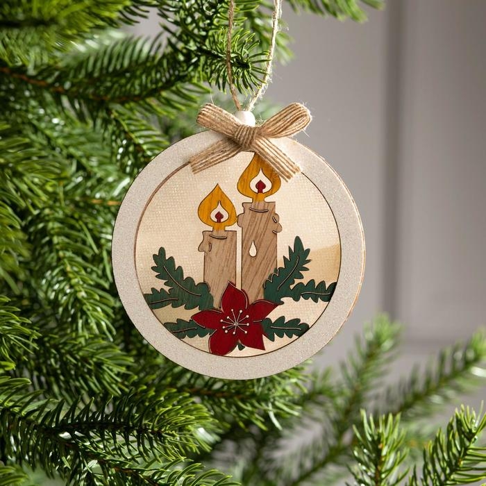 Ёлочная игрушка &laquo;Шар со свечками&raquo;, от батареек, свечение тёплое белое