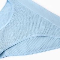 Трусы женские слип-бикини, цвет небесный, размер 46 (M) Трусы женские слип-бикини, цвет небесный, размер 46 (M)