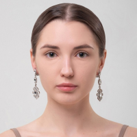 Клипсы &laquo;Ажур в стразах&raquo; эллипс, цвет белый в серебре