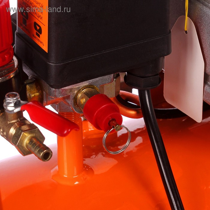 Компрессор Компрессор "Вихрь" КМП-260/24, коаксиальный, 220 В, 2 кВт, 8 бар, 260 л/мин, 24 л