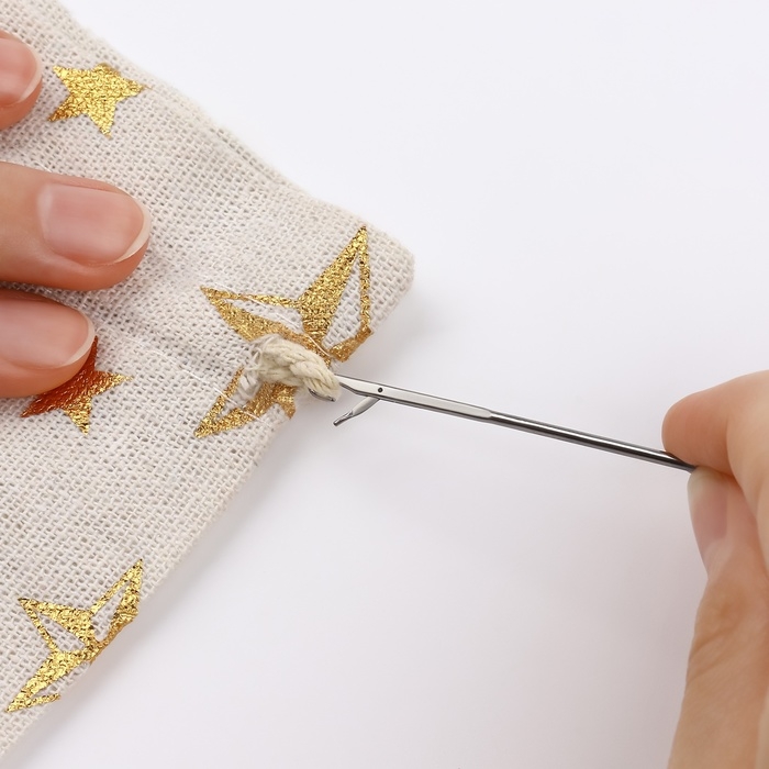 Игла для выворачивания руликов, поясов, кулисок, 17,5 × 2,2 см Игла для выворачивания руликов, поясов, кулисок, 17,5 × 2,2 см