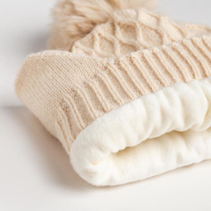 Шапка для девочки MINAKU Шапка для девочки MINAKU "Ромбы", цв.молочный, р-р 50-52