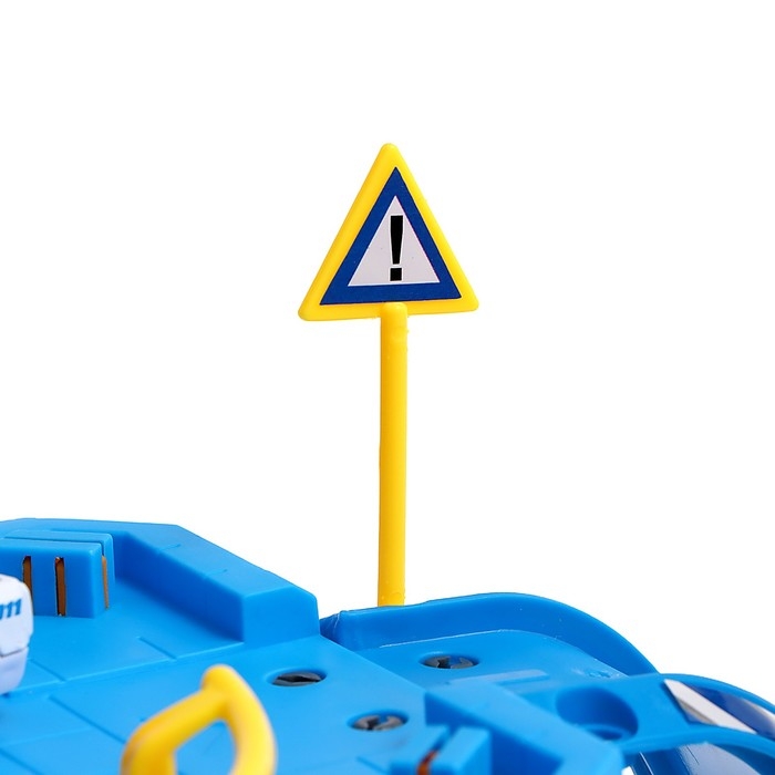 Парковка «Полицейский участок», с металлическими машинками и вертолётом Парковка «Полицейский участок», с металлическими машинками и вертолётом