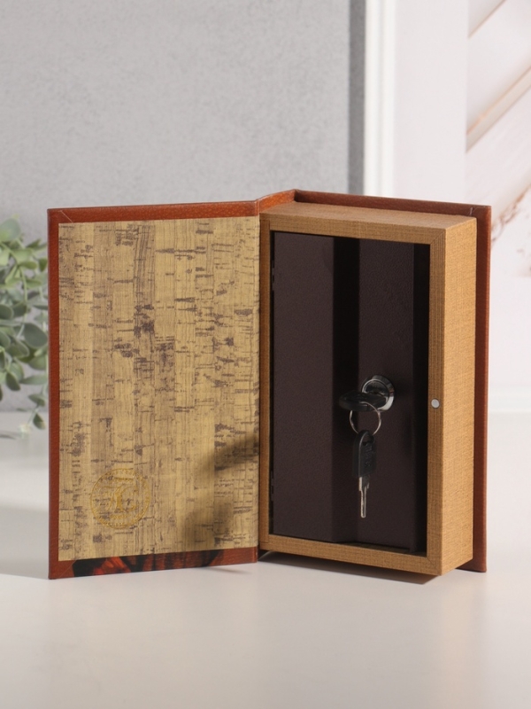 Сейф-книга дерево кожзам "Даниэль Дефо. Робинзон Крузо" тиснение 21х13х5 см