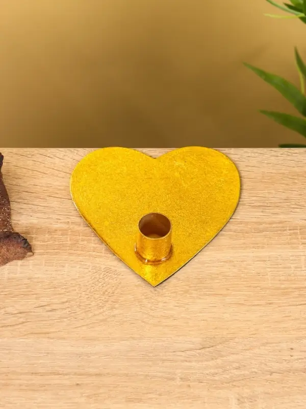 Подсвечник на 1 свечу "Love is..." в форме сердца золотой 12,5х12,5х3 см