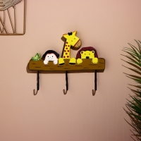 Вешалка "Зверята" дерево (3 крючка) 30 см Вешалка "Зверята" дерево (3 крючка) 30 см