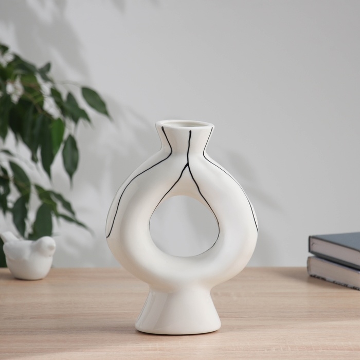 Ваза керамика настольная Ваза керамика настольная "Пикассо" (ручная роспись) длинные руки, 23х16 см, чёрно-белый