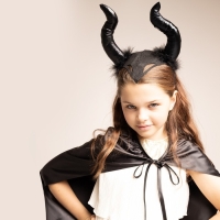 Карнавальный набор «Королева тьмы», плащ и ободок Карнавальный набор «Королева тьмы», плащ и ободок