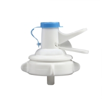 Кран-пробка, под кулерную бутыль 12,5 л, 19 л Кран-пробка, под кулерную бутыль 12,5 л, 19 л