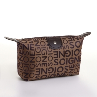 Косметичка на молнии, цвет коричневый Косметичка на молнии, цвет коричневый