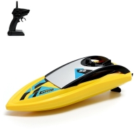 Катер &laquo;Быстрый&raquo;, радиоуправление, плавает