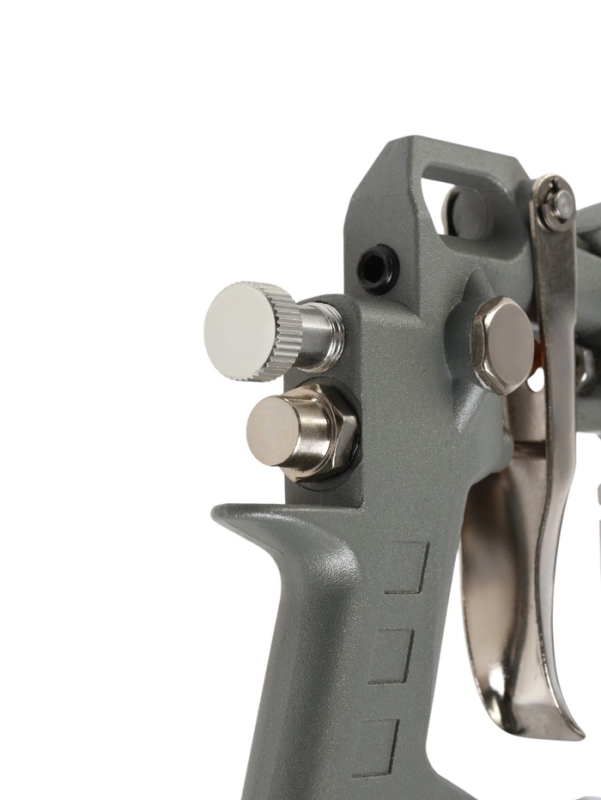 Краскораспылитель пневматический ТУНДРА, до 4 бар, сопло 1.5 мм, нижний бачок 0.75 л